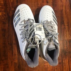 Brand New Adidas Cleats size 6 w icon bounce